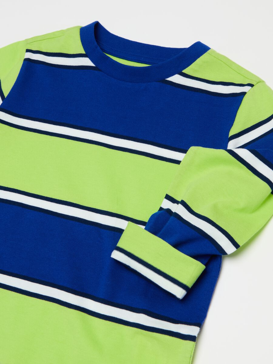 Striped T-shirt with raglan sleeves_1