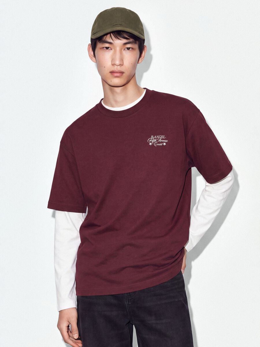 T-shirt rossa crop in puro cotone con stampa boxy fit_0