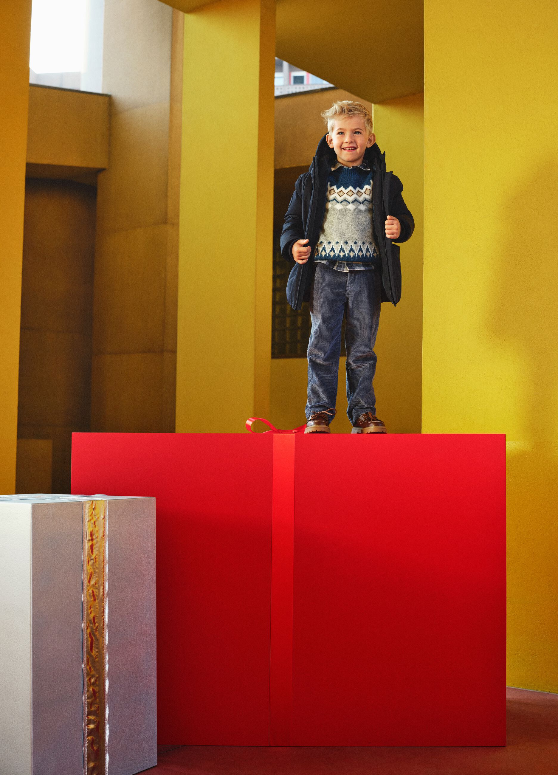 Multicolour children's regular fit jumper with jacquard pattern