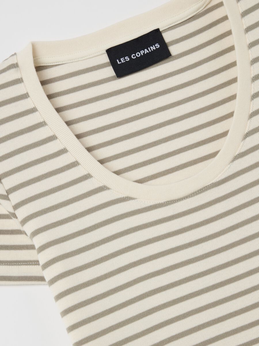 T-shirt in cotone a righe_5