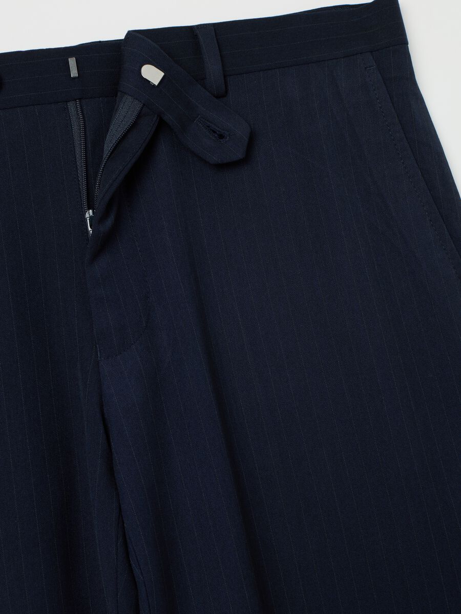 Blue slim trousers in stretch fabric_1