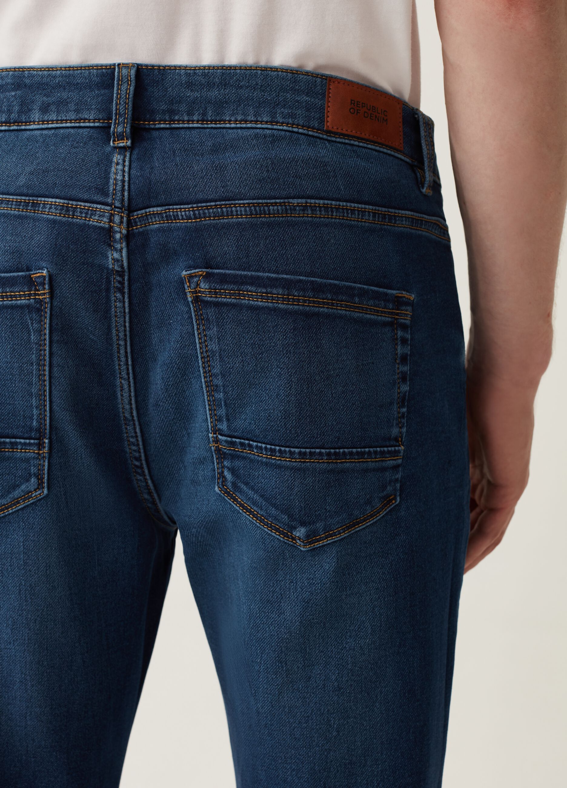 Jeans slim fit cinque tasche_3