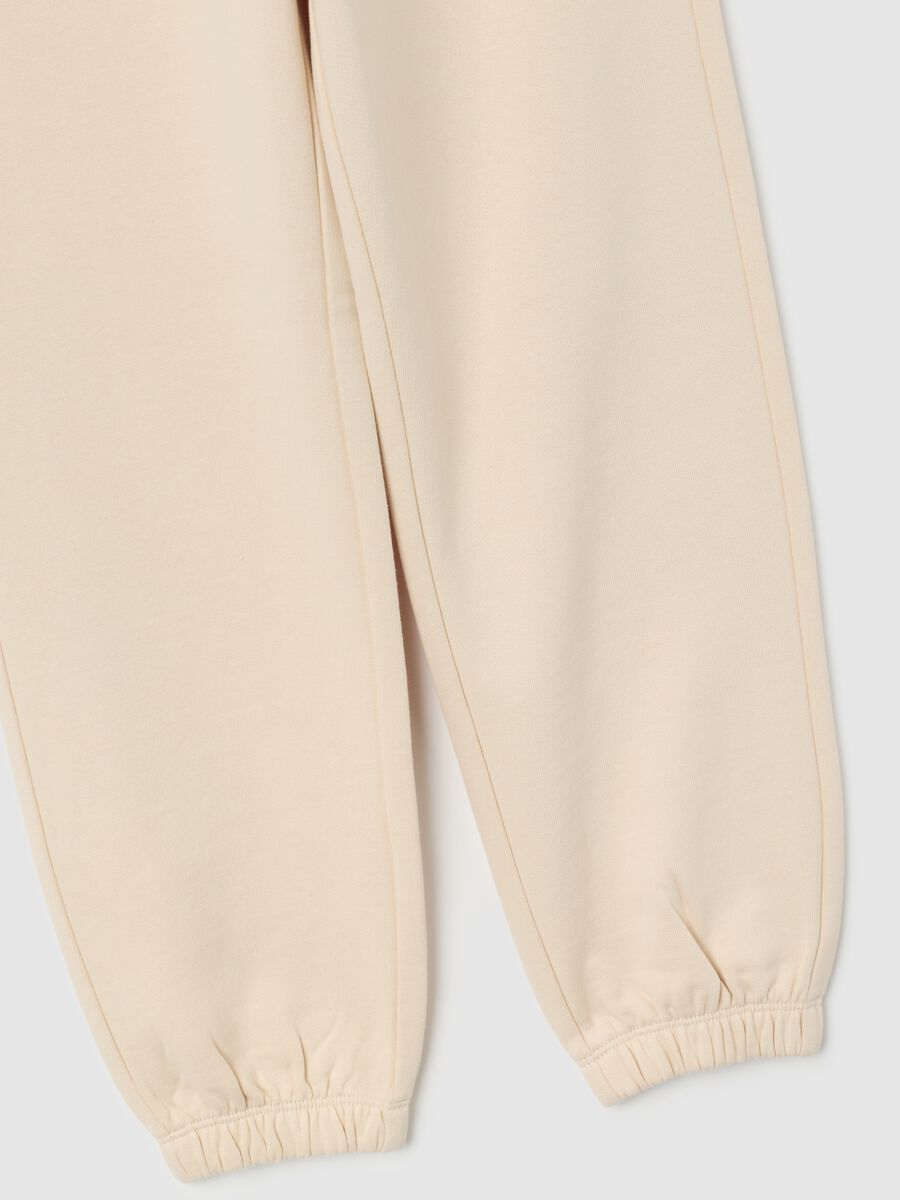 Girls' regular fit beige pure cotton trousers_3
