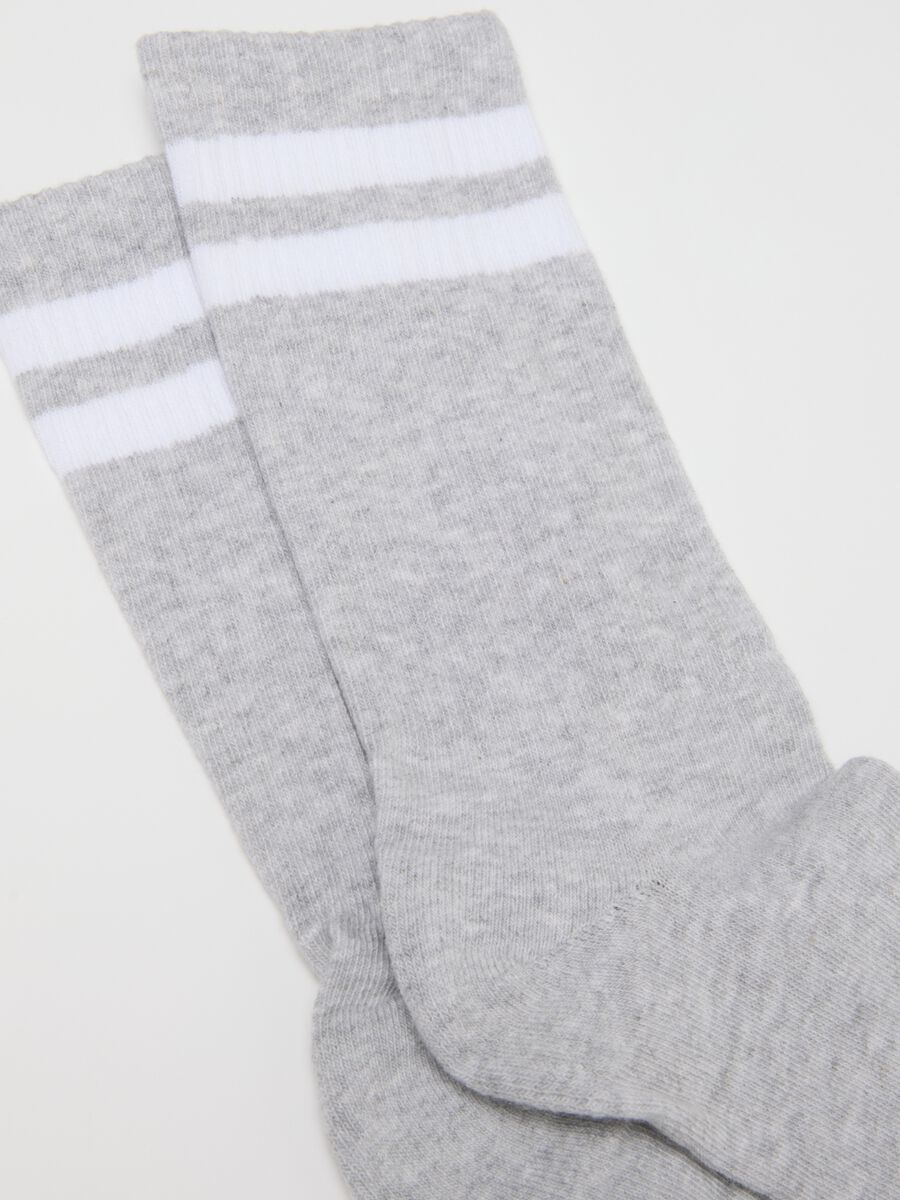 Three-pack of grey elasticated tennis socks_2