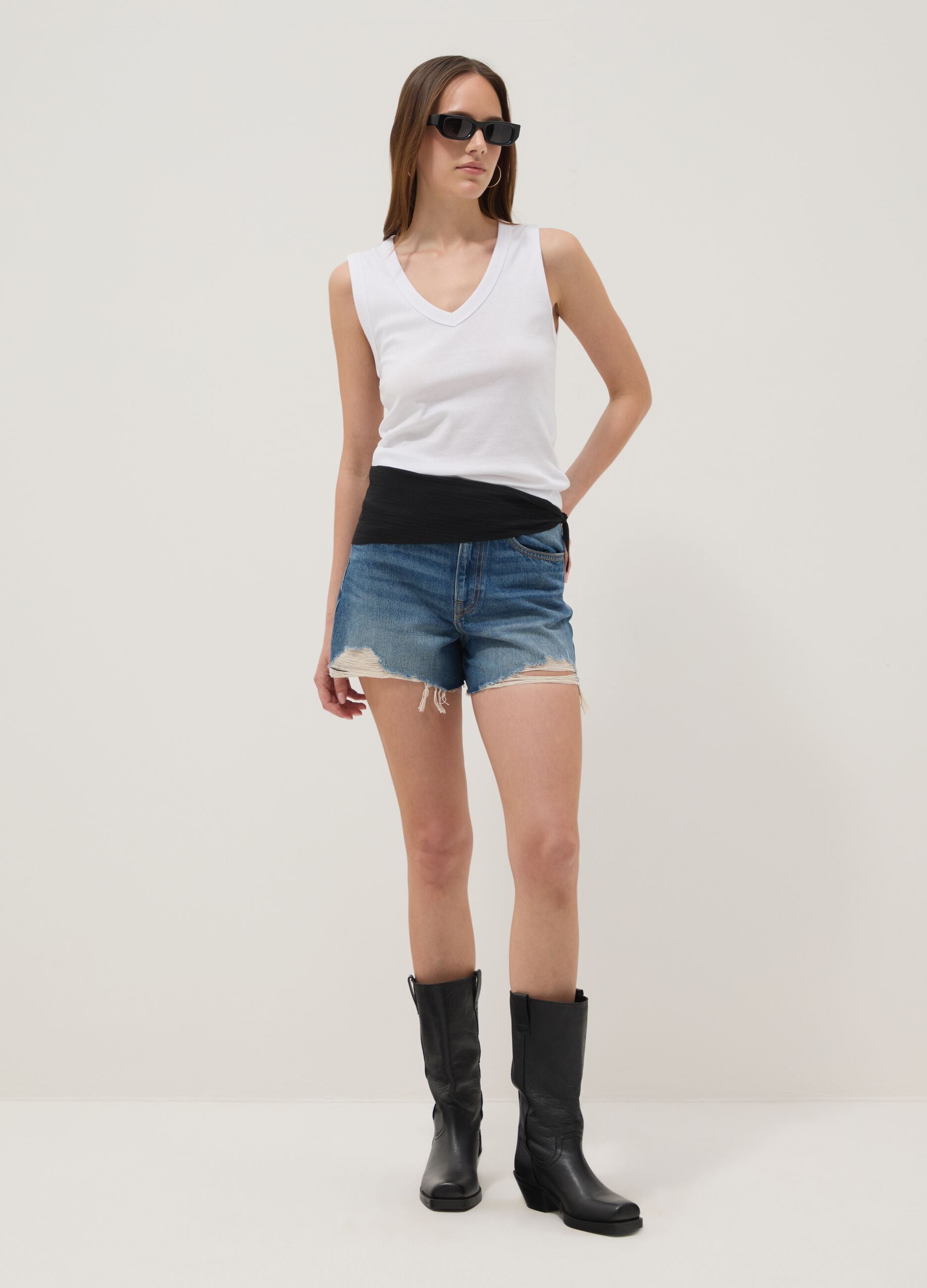 Blue pure cotton denim shorts with rips