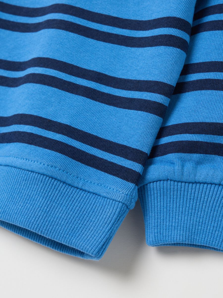 Sweatshirt in striped French terry with "Captain Friend" print_3