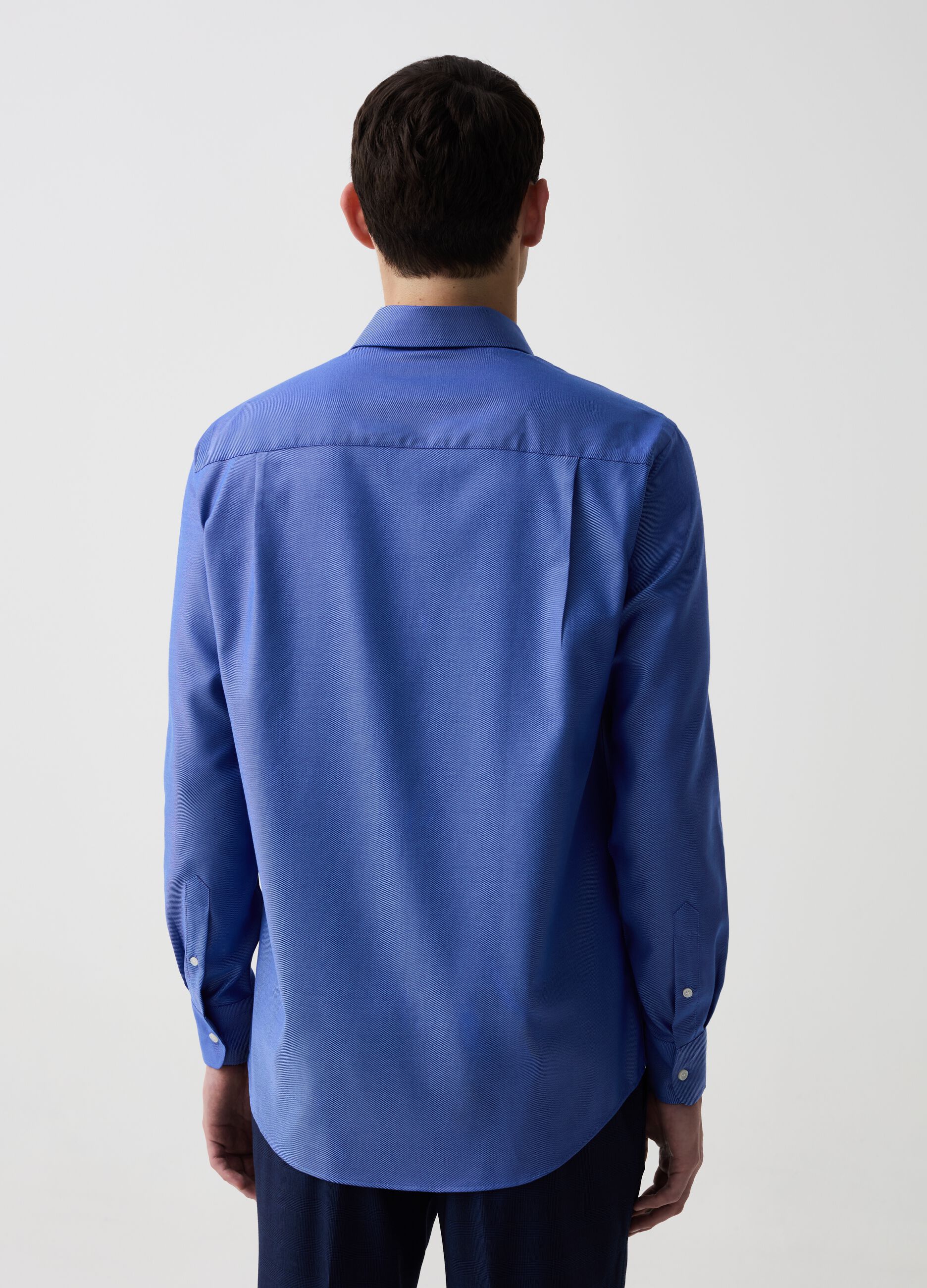 Camicia regular fit no stiro trama a righe diagonali