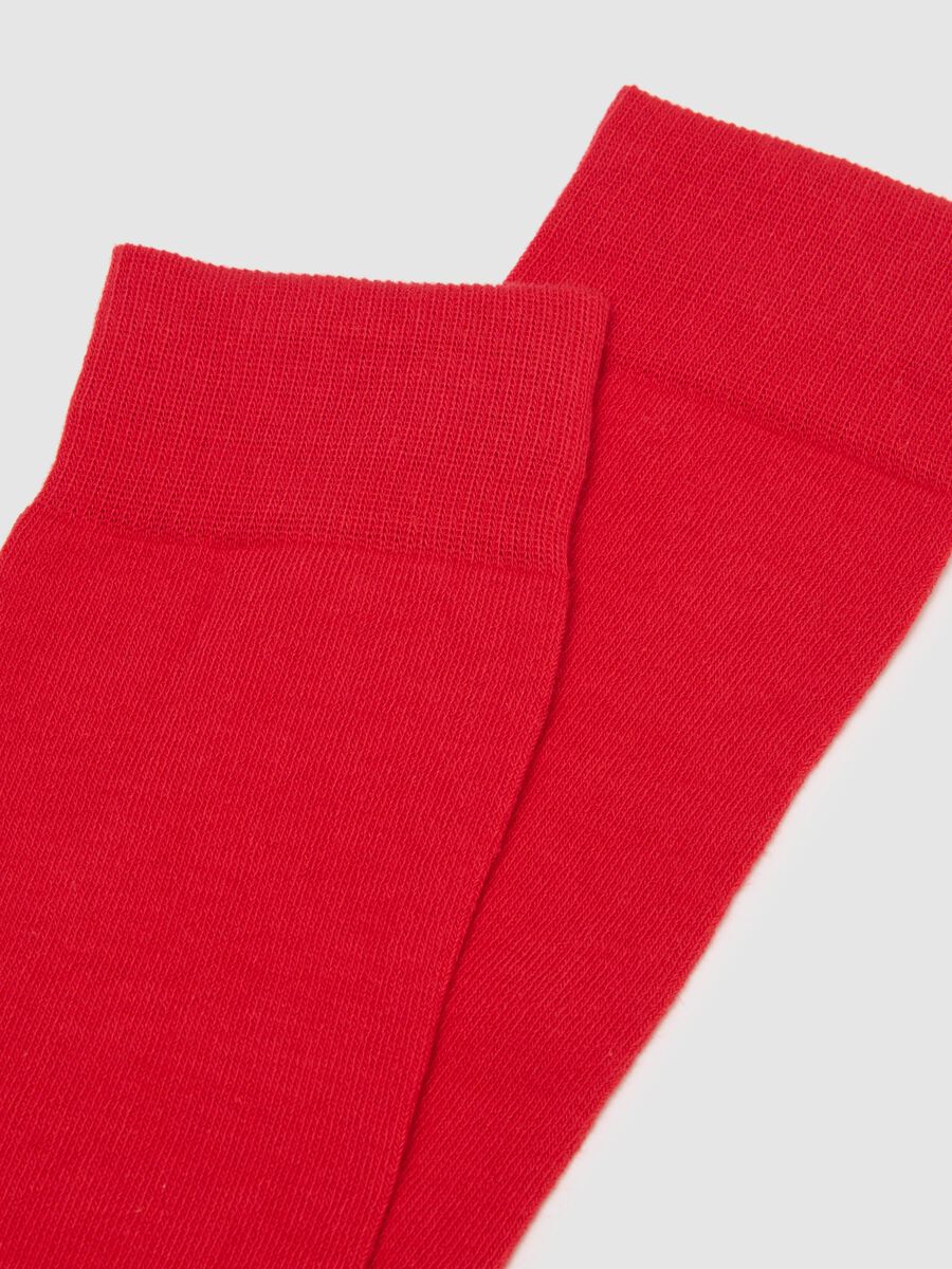 Pack of long elasticated red and blue socks_1