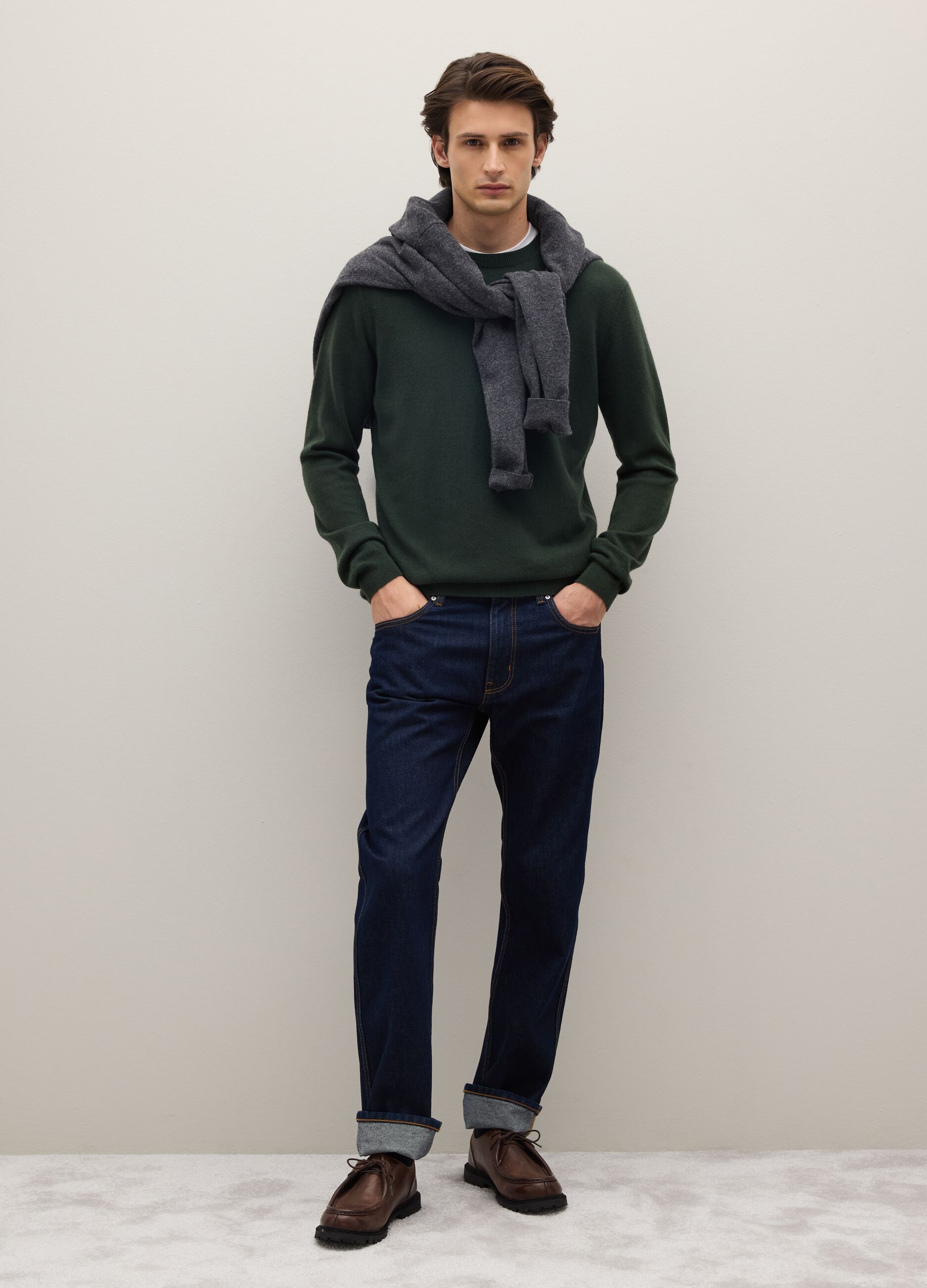 Green crewneck pullover in pure cashmere, regular fit