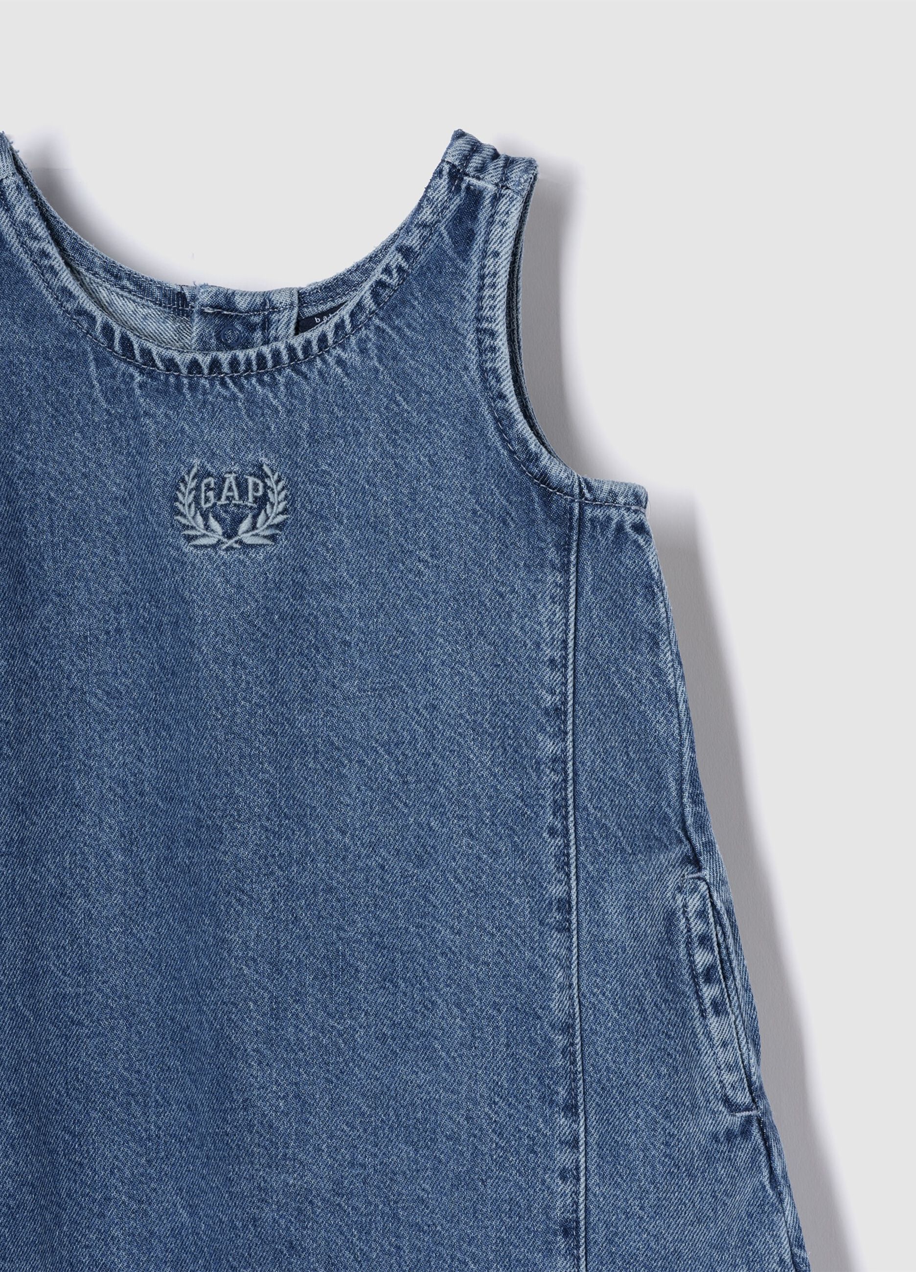 Sleeveless denim dress