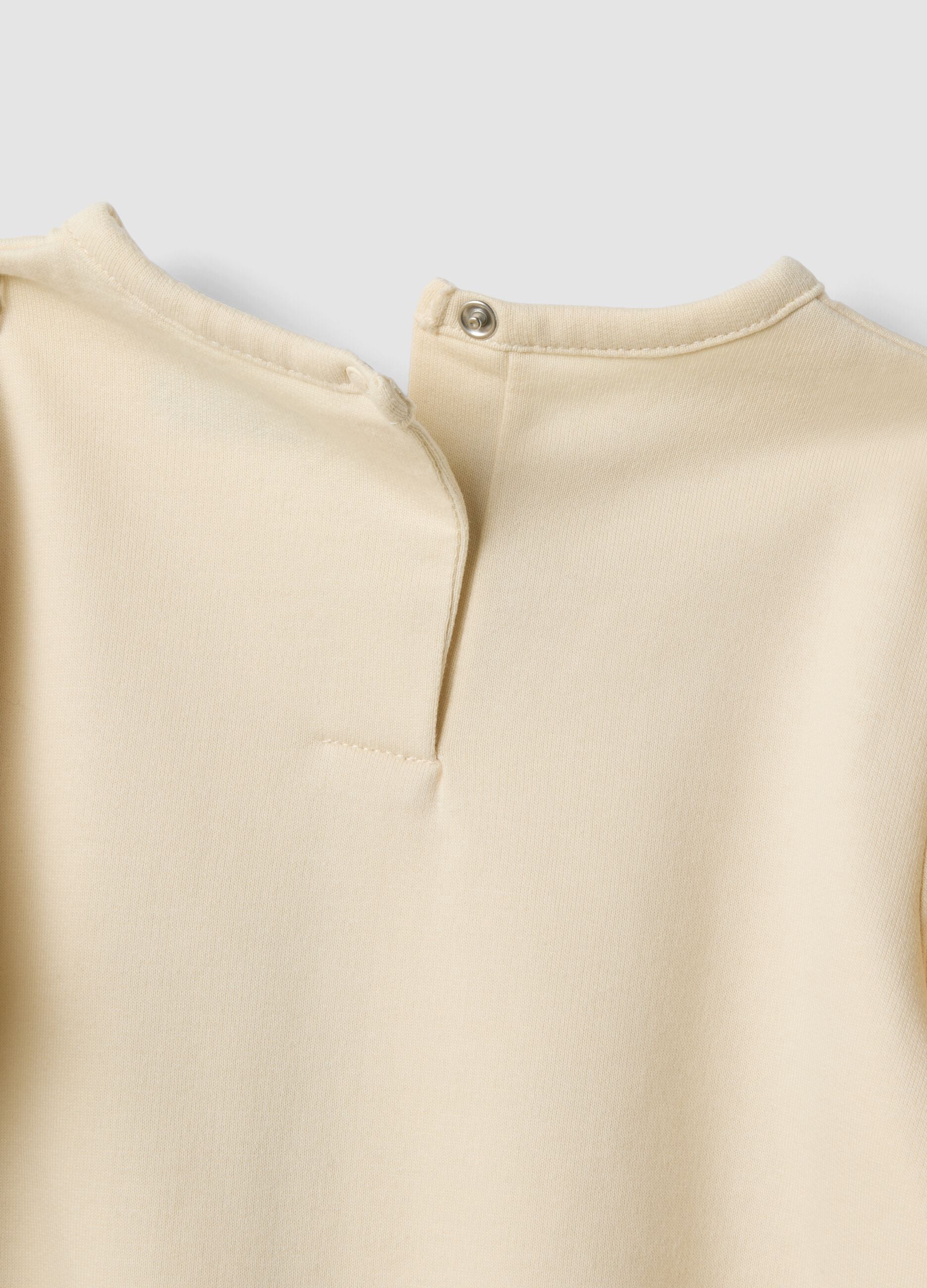 Pigiama beige con girocollo in puro cotone organico