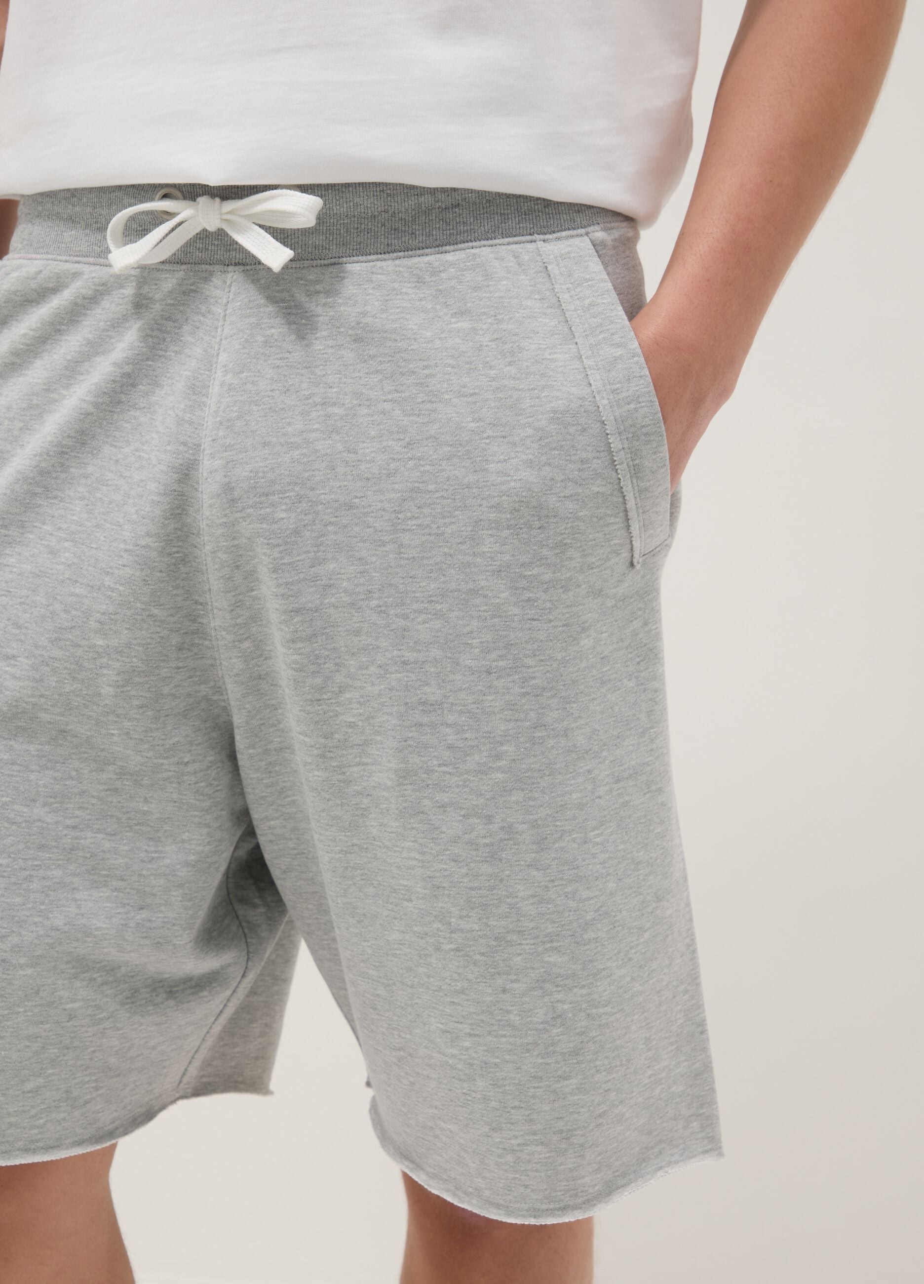 Pantaloni corti grigi in misto cotone relaxed fit