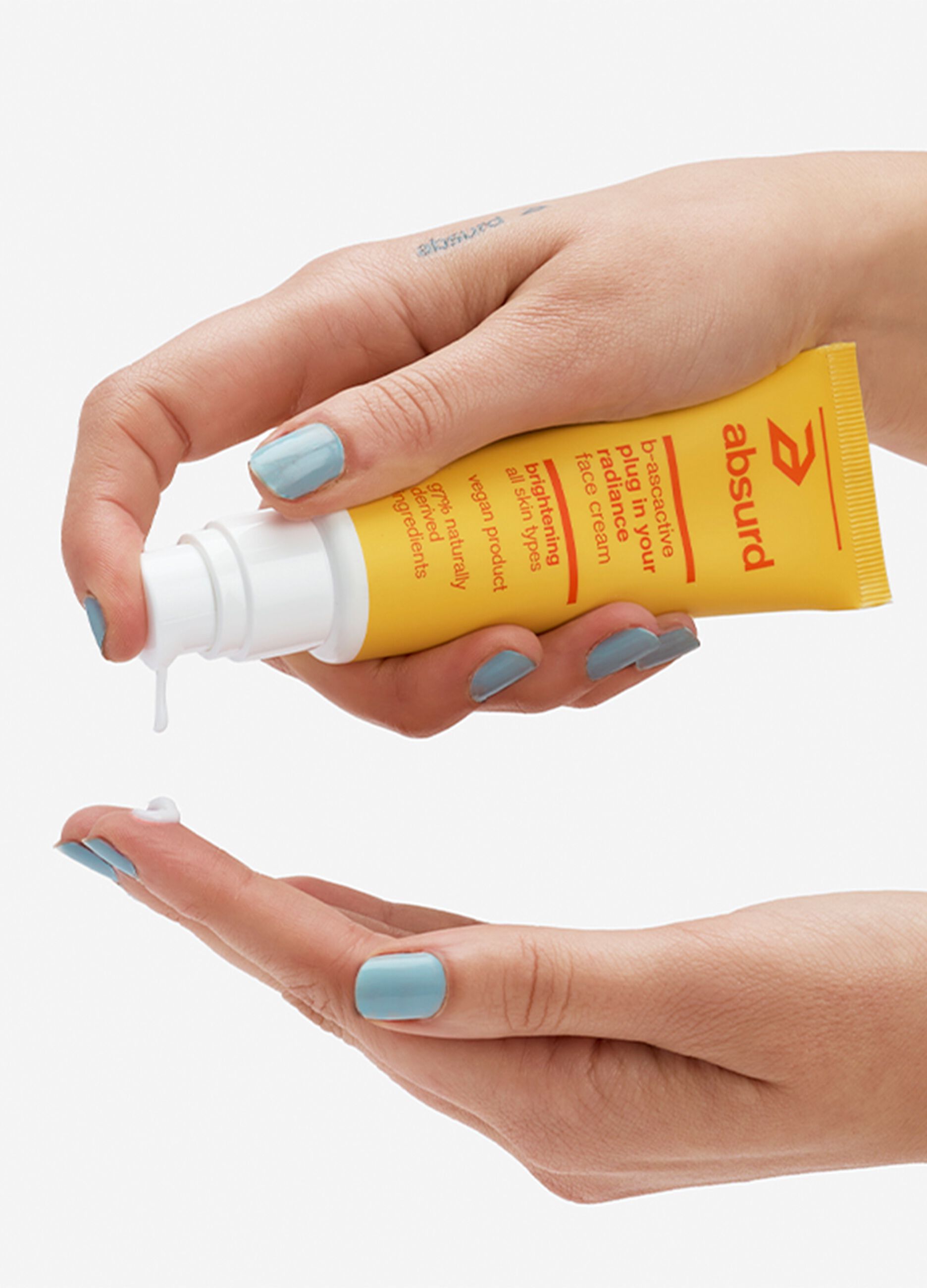 Crema viso illuminante Plug in your Radiance