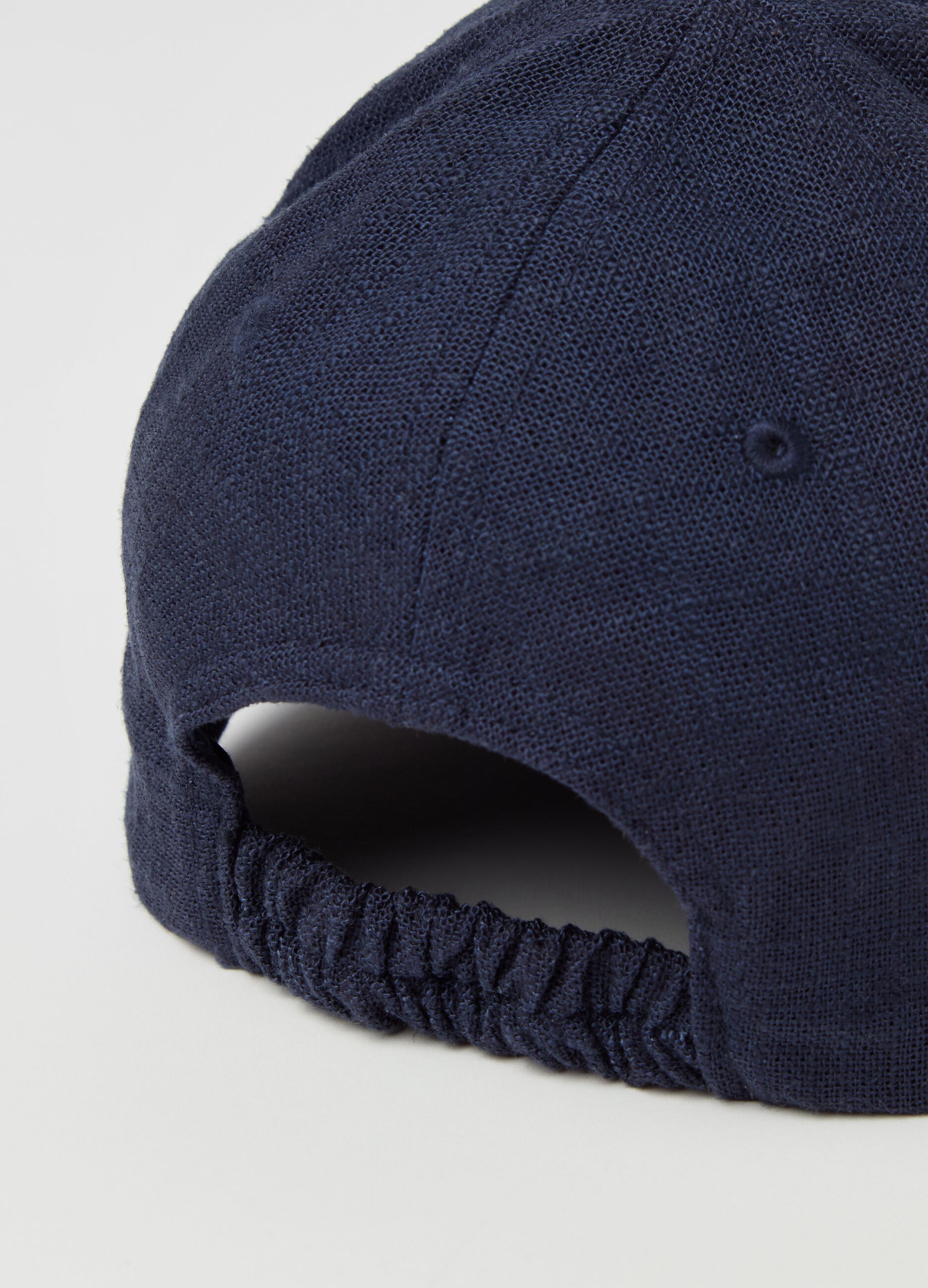 Baseball cap in viscose and linen