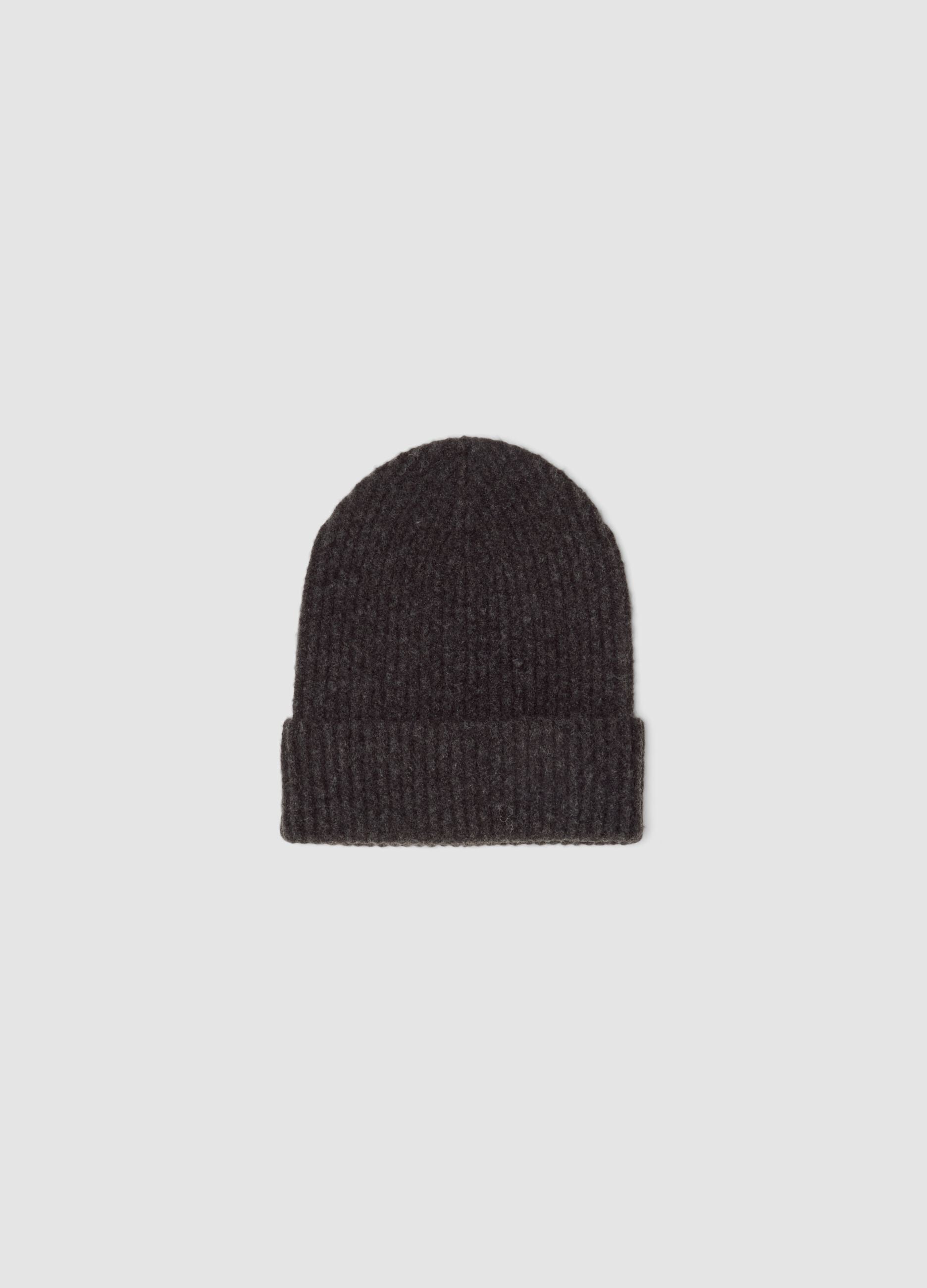 Grey ribbed stretch wool beanie