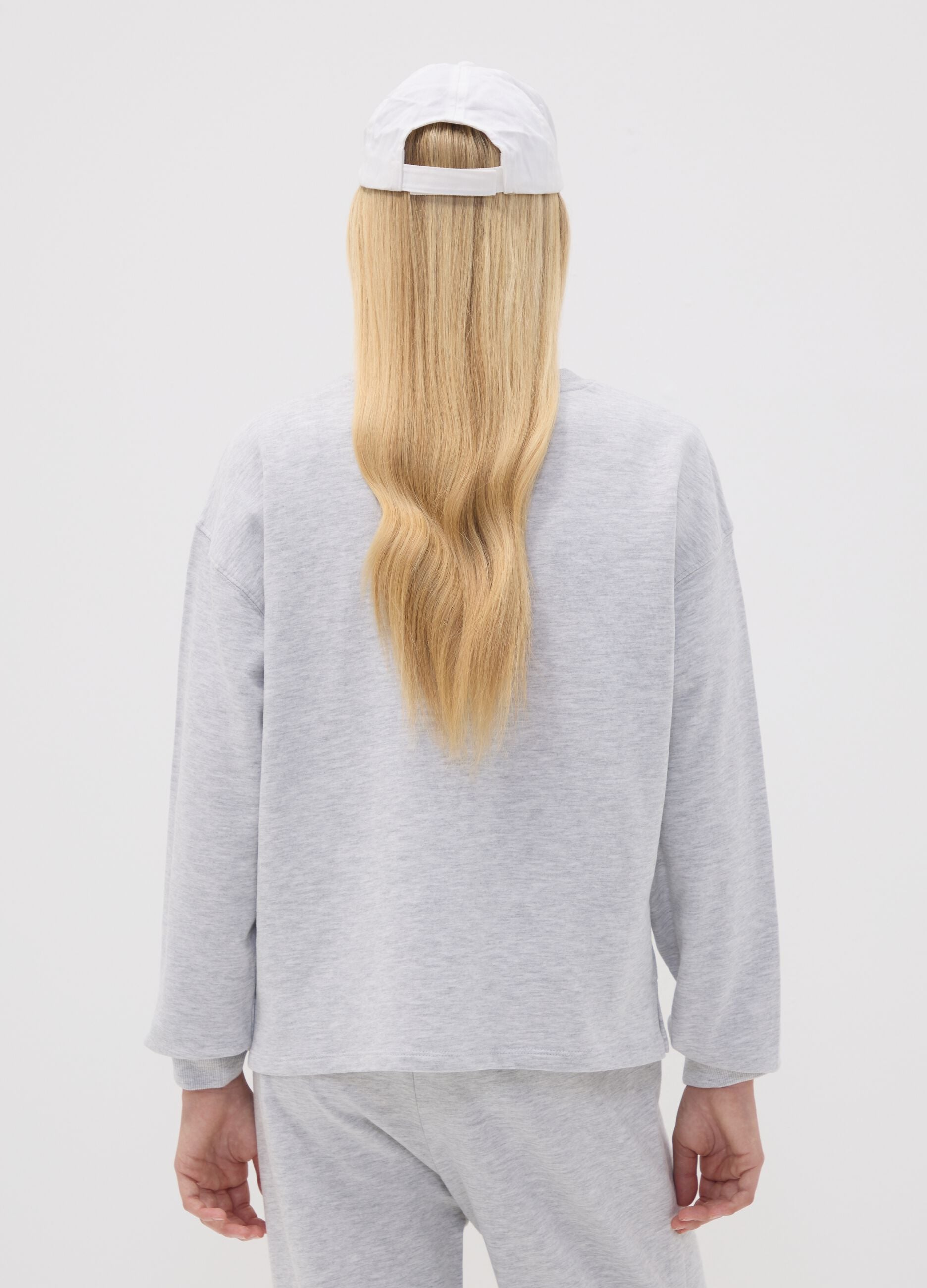 Girls&rsquo; grey 100% cotton sweatshirt with star, relaxed fit