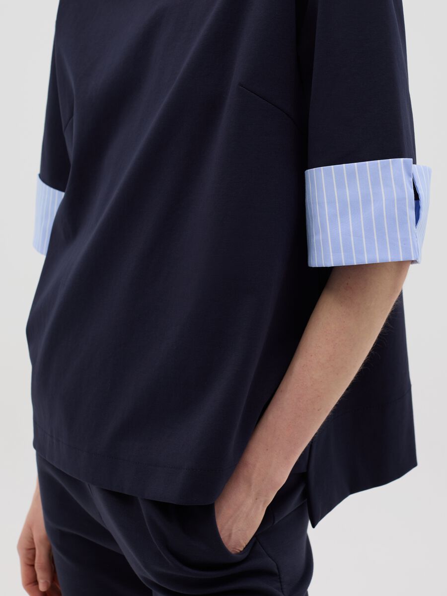Blue Blouse with Contrast Sleeves Hybrid_3