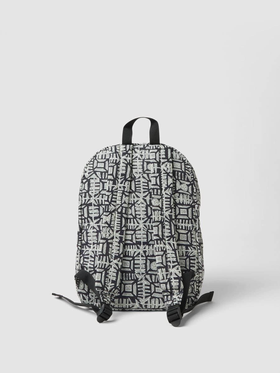 Zaino multicolor con fantasia geometrica_1