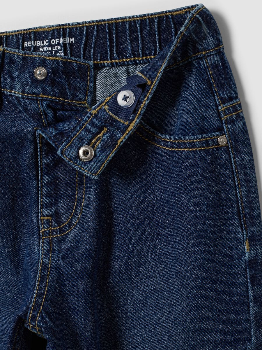 Jeans blu scuro in puro cotone wide leg per bambino_2