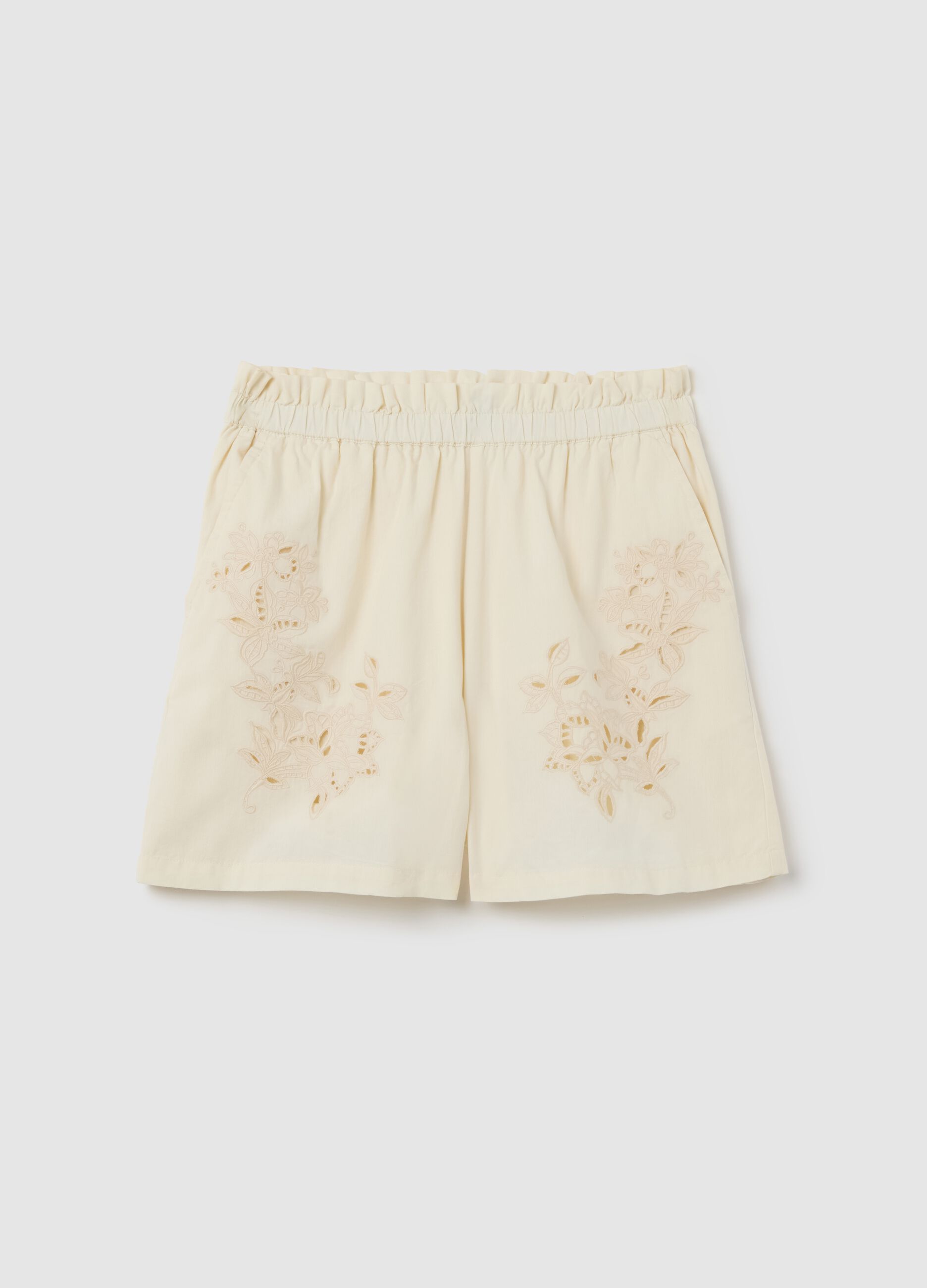 Bermuda shorts with floral embroidery in cotton