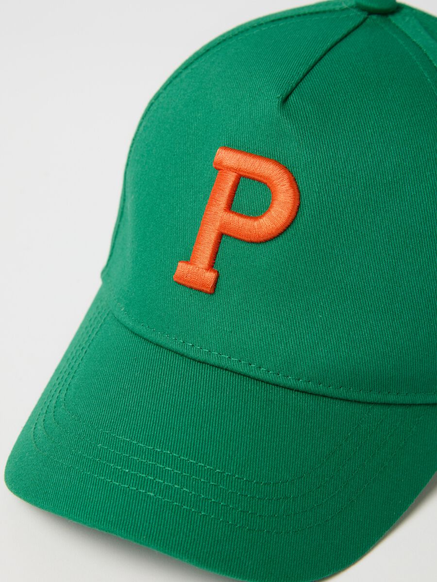 Green baseball cap with logo embroidery_3