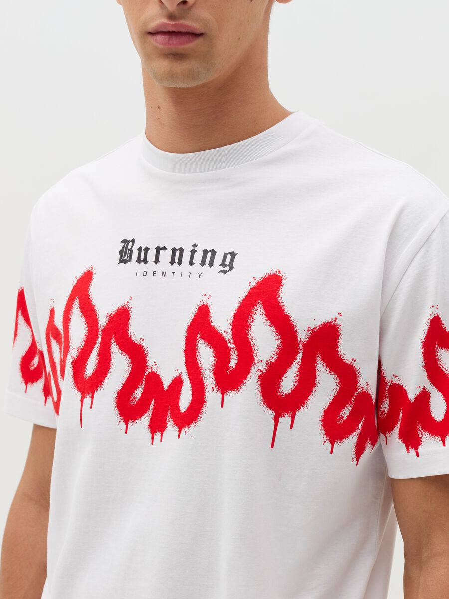 T-shirt with "Burning Identity" print_3