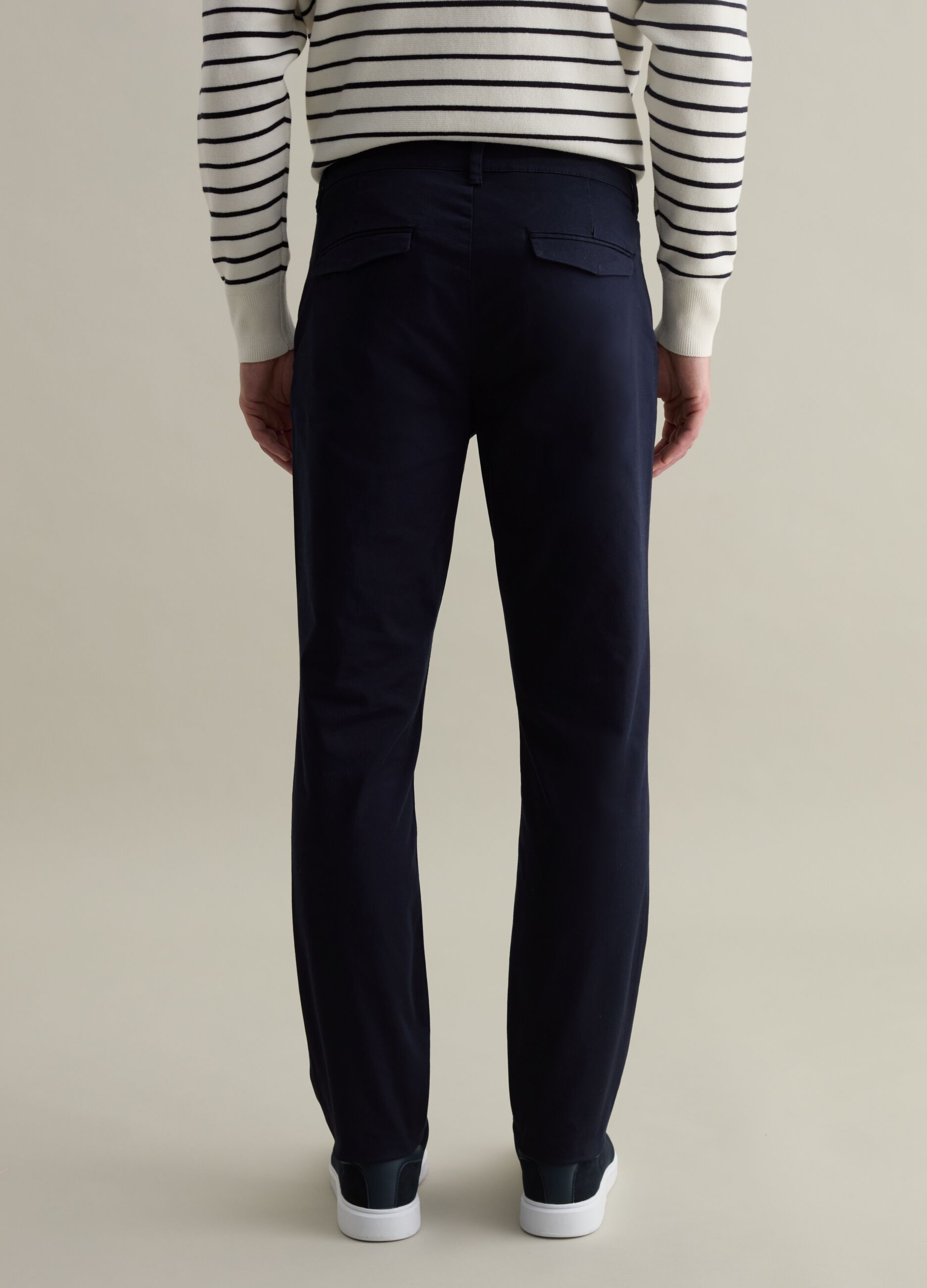 Slim-fit chinos in stretch twill
