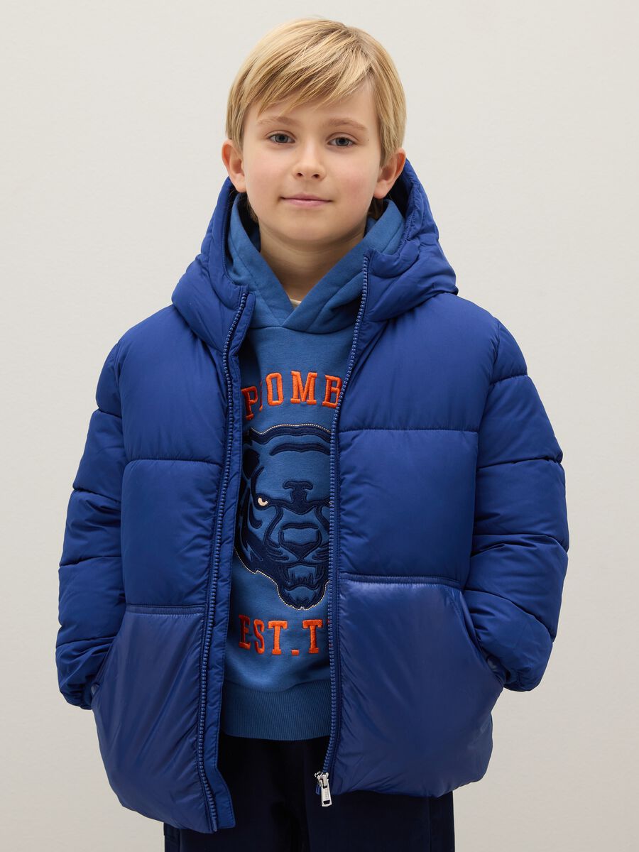 Giacca imbottita blu da bambino con zip_0