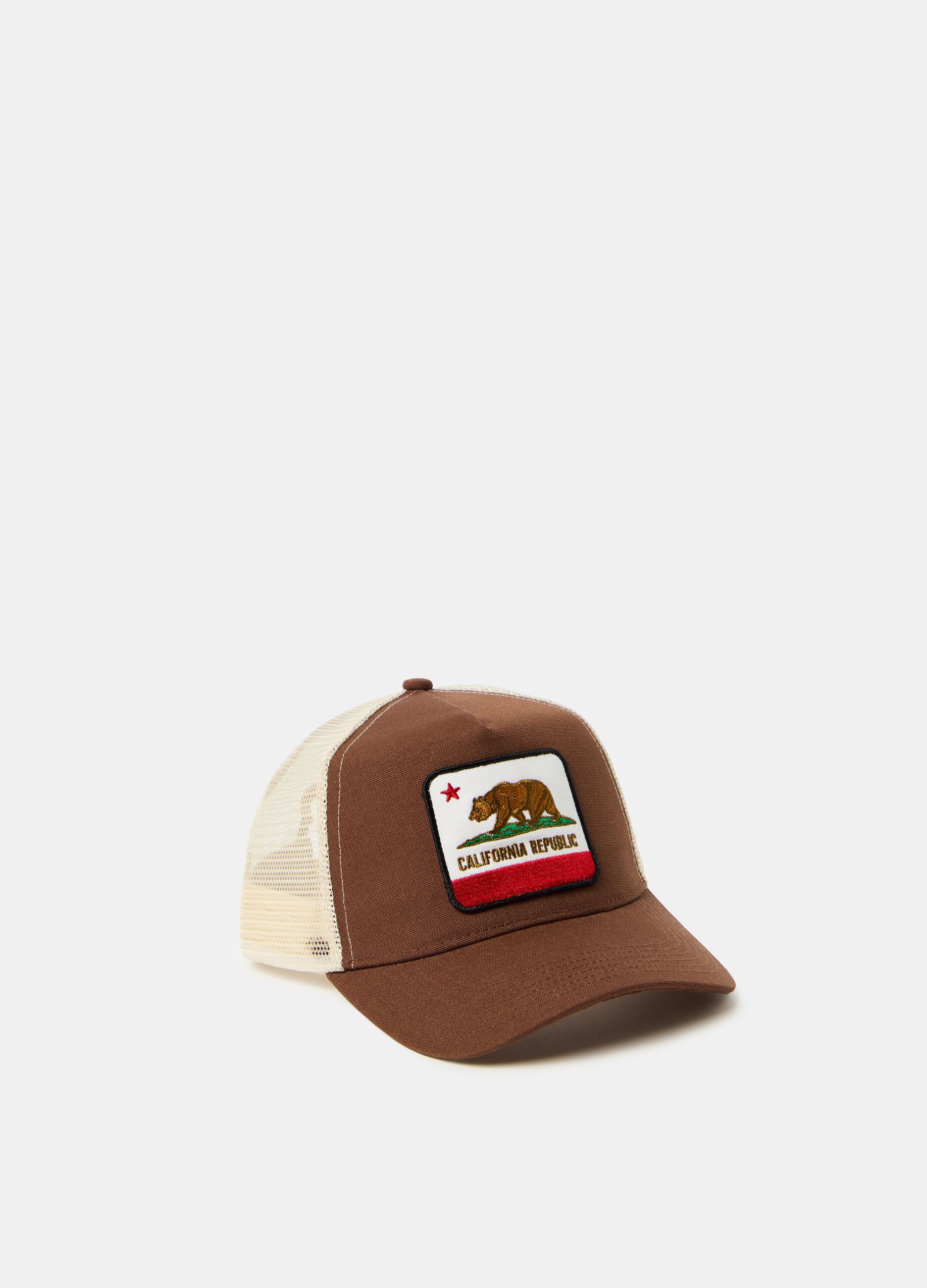 Baseball cap with Californian flag