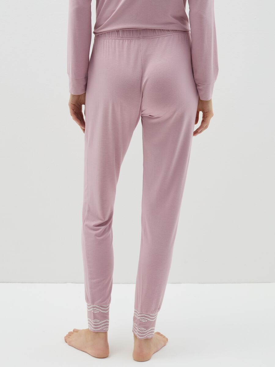 Pink pyjama trousers with decorative motif_2
