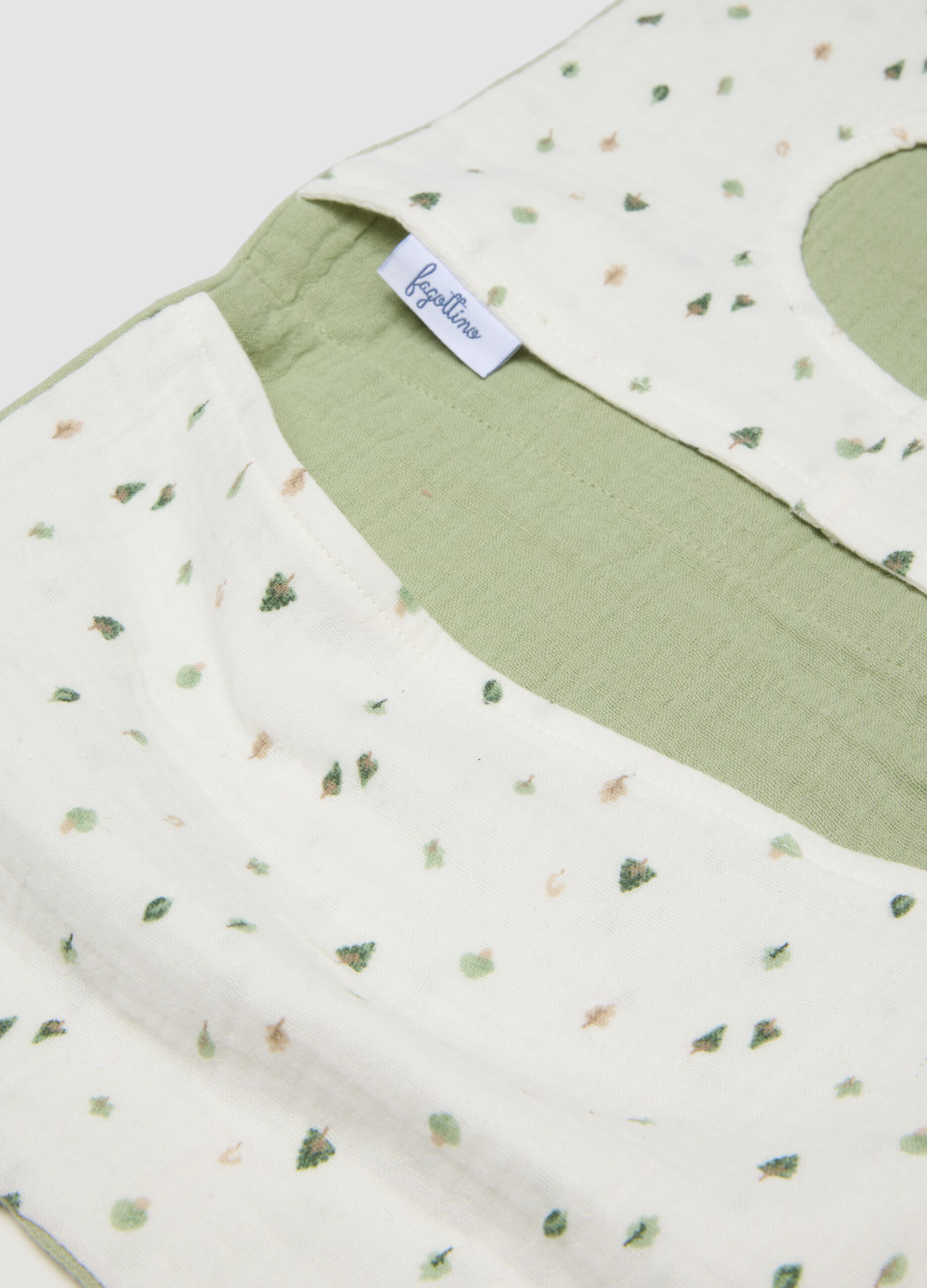 Green 100% cotton changing mat with all-over print
