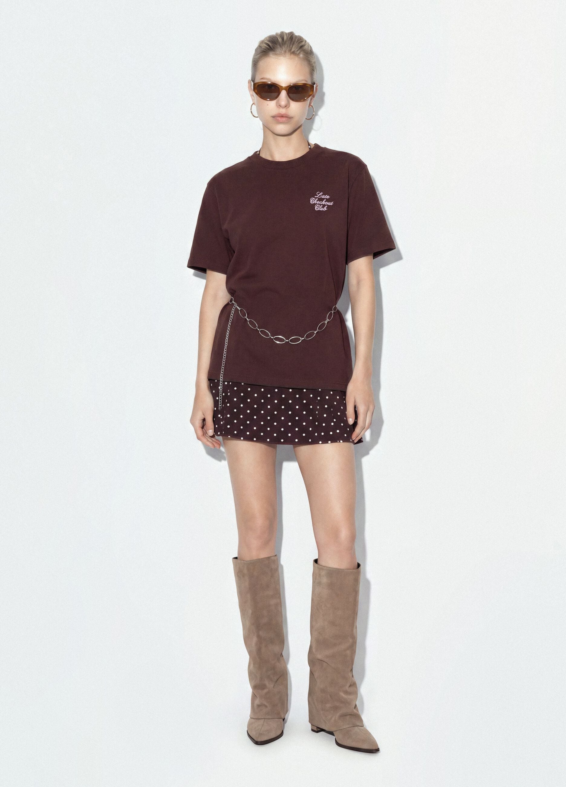 Brown relaxed-fit pure cotton T-shirt with embroidered slogan