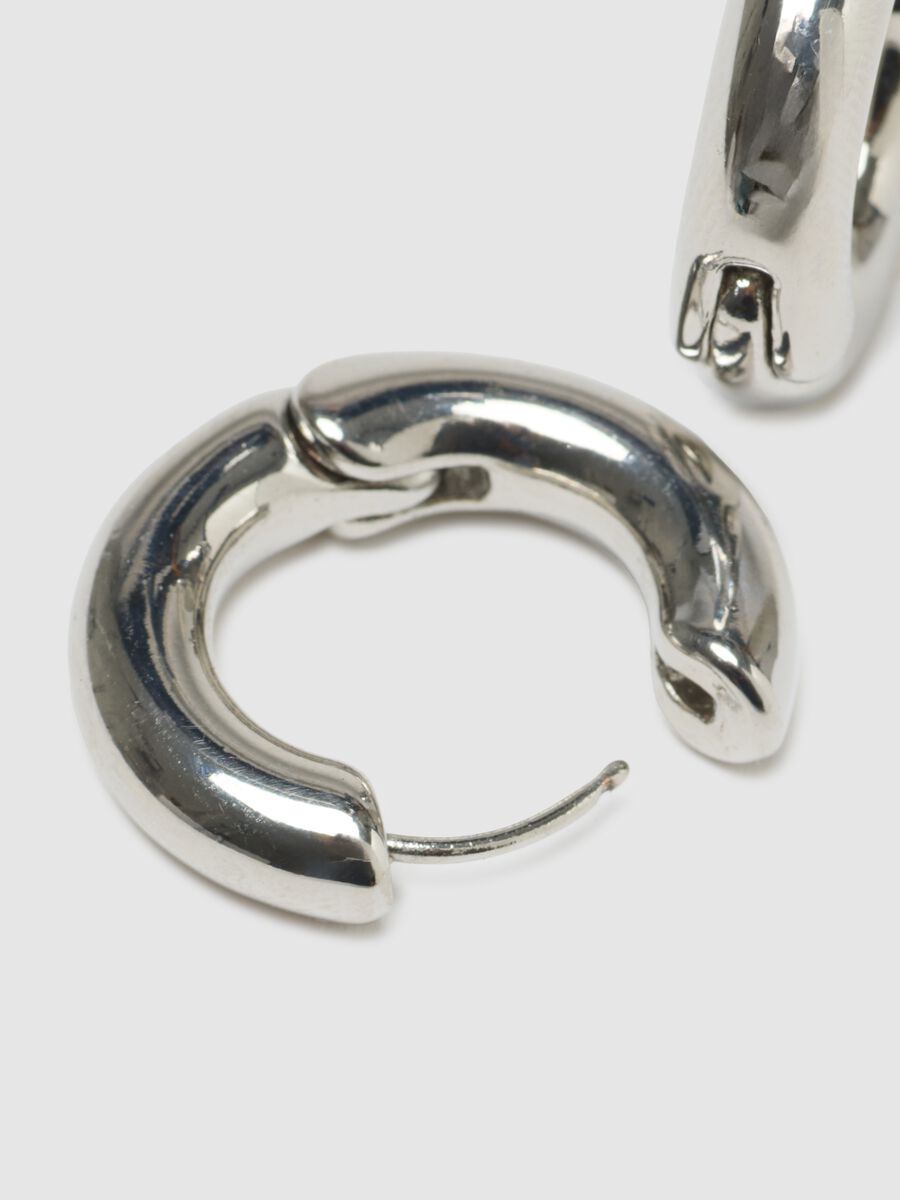 White Earrings_3