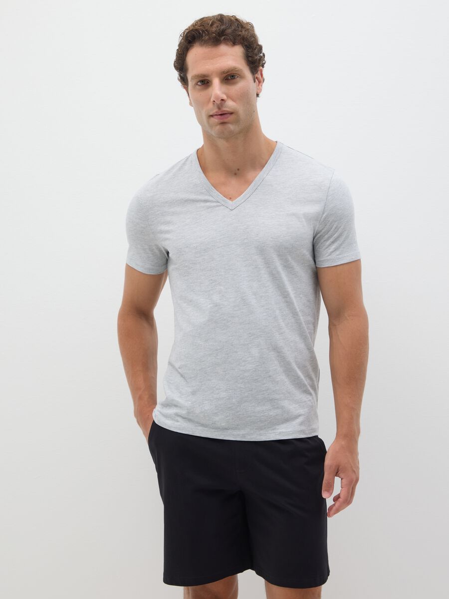 Bipack di t-shirt da uomo in puro cotone grigie con scollo a V_0