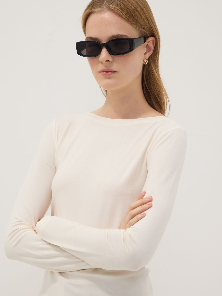 T-shirt bianca in viscosa elasticizzata slim fit_0