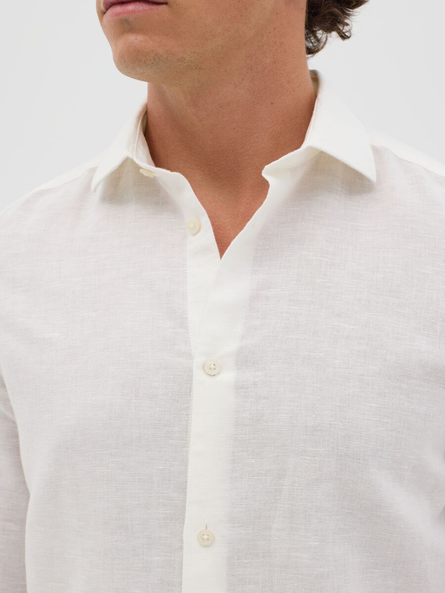 Camicia da uomo in lino e cotone bianca slim fit e colletto alla francese_3