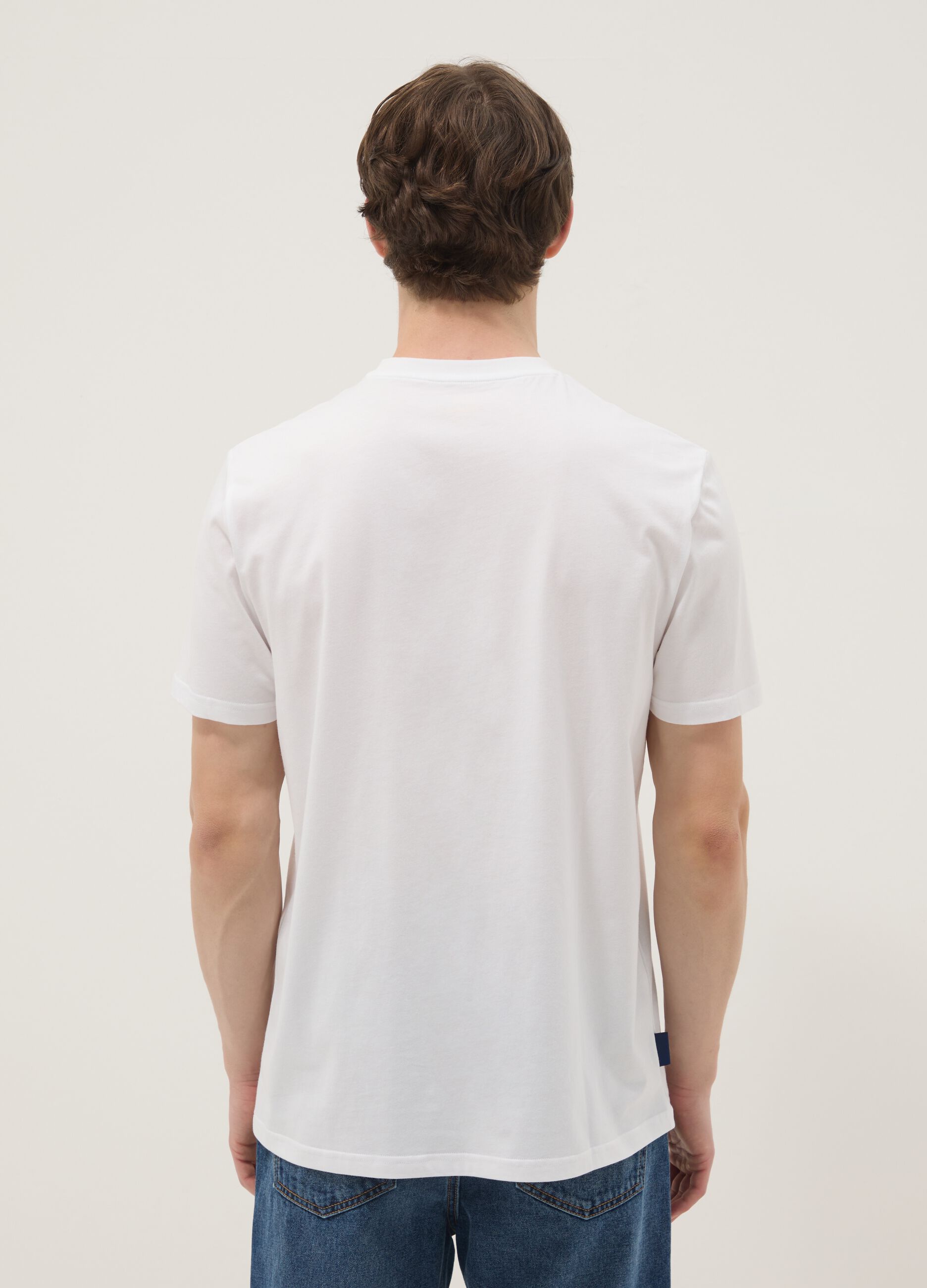 White pure cotton T-shirt with chest print, regular fit
