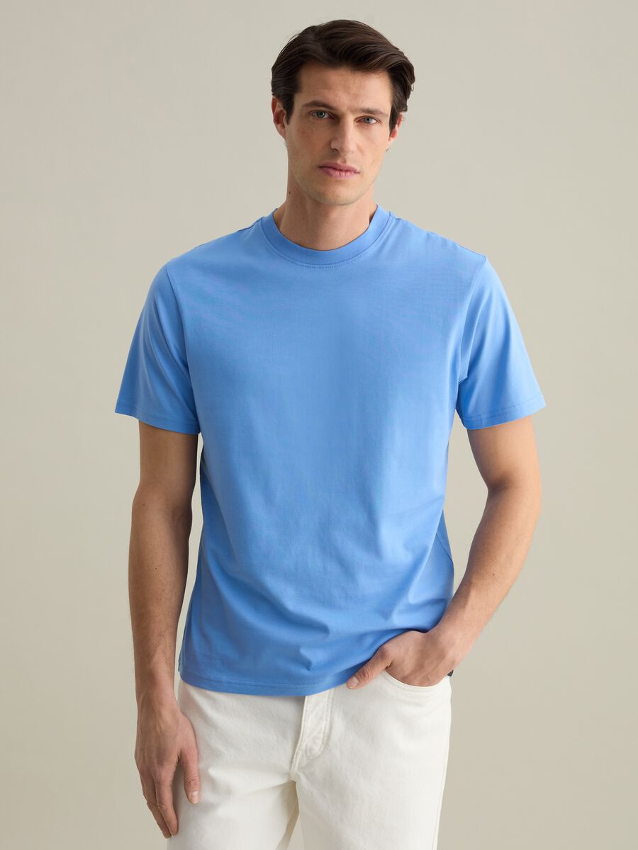 Plain cotton T-shirt with round neck._0