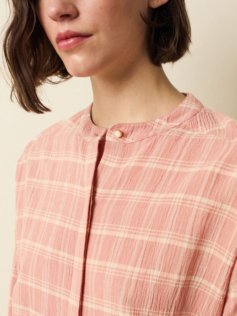 Shirt in crêpe with check pattern_2