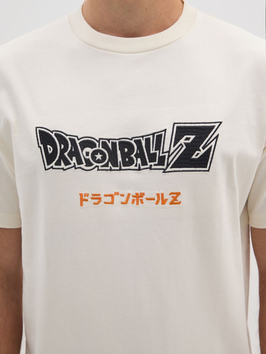 T-shirt in puro cotone beige con logo Dragonball_3