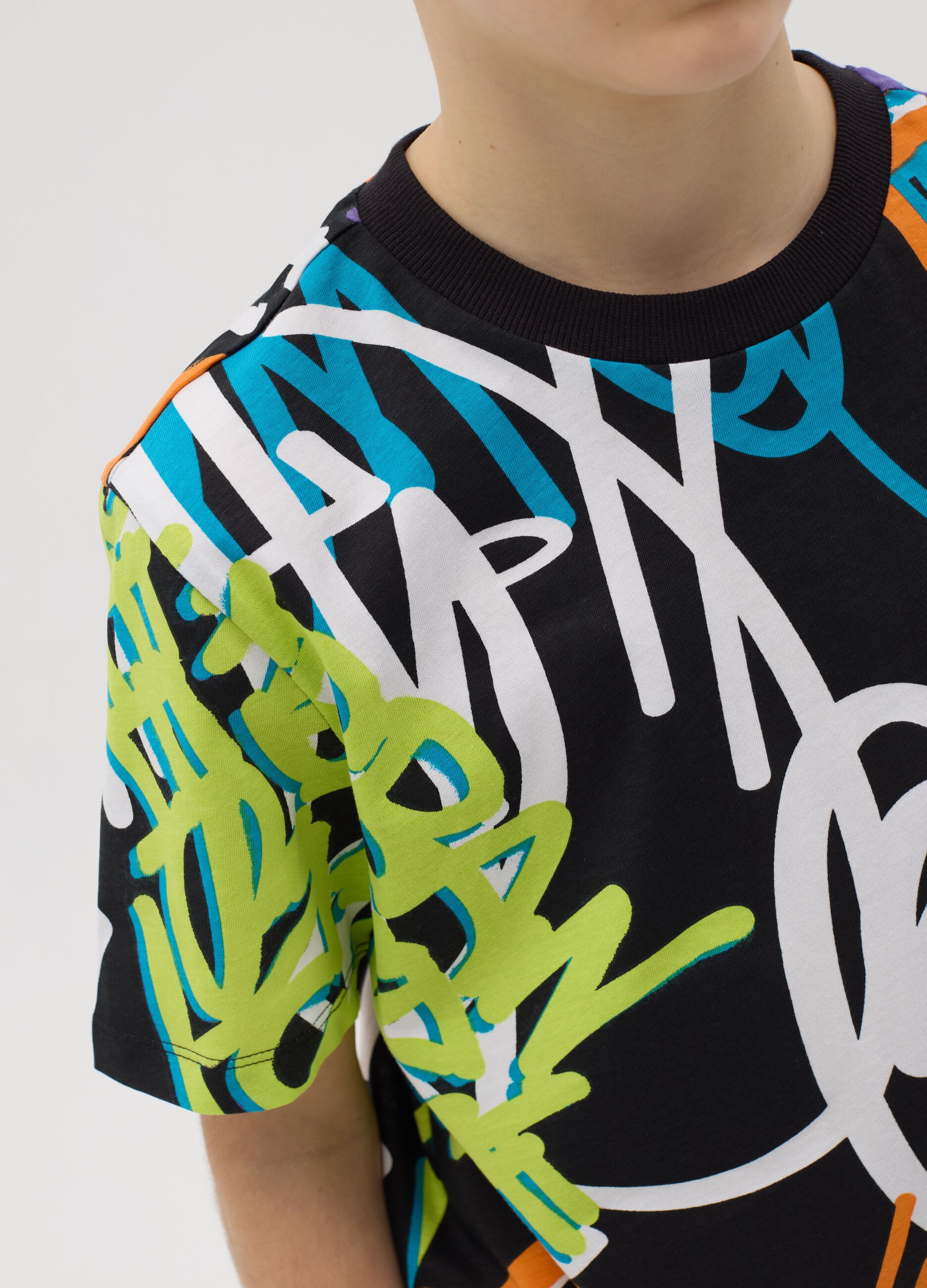 Cotton T-shirt with graffiti print