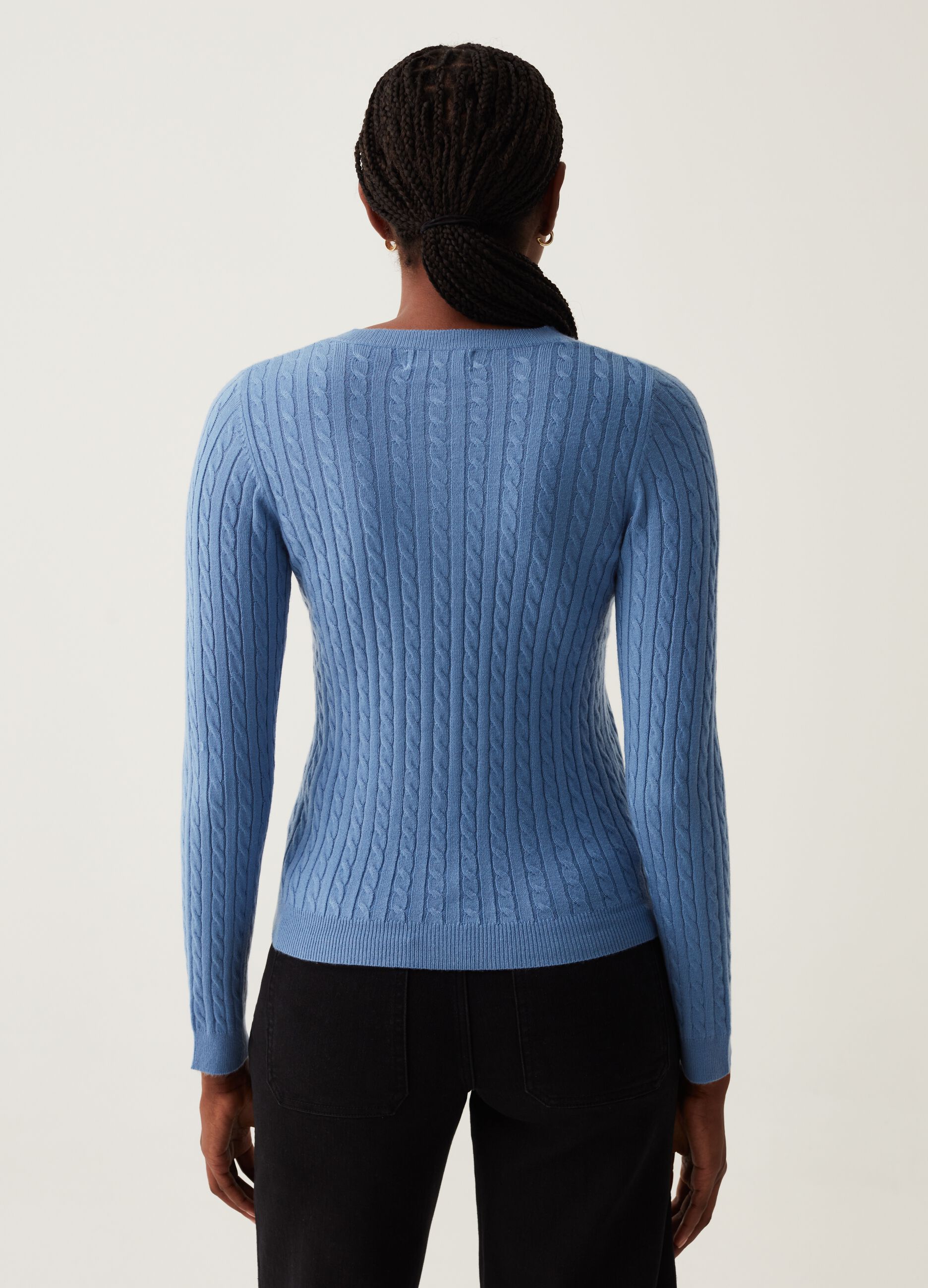 Cardigan con lavorazione a trecce_2