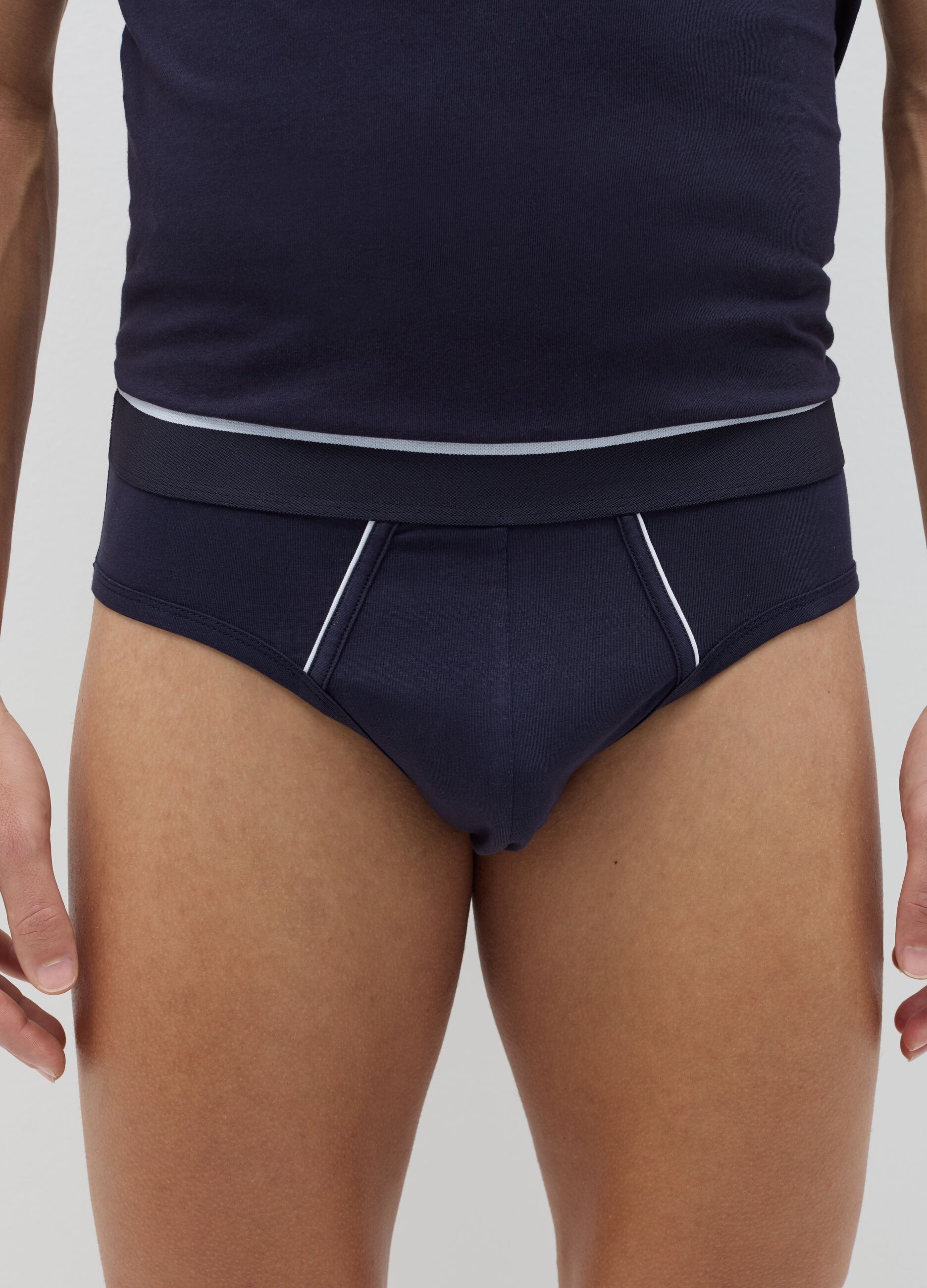 Two-pack briefs in Supima cotton with contrasting piping