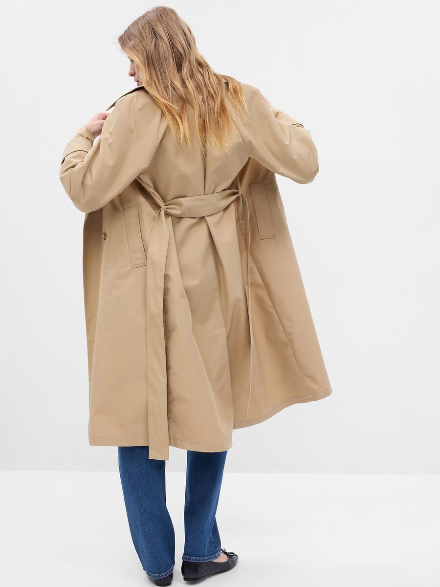 Long trench coat with raglan sleeves_1