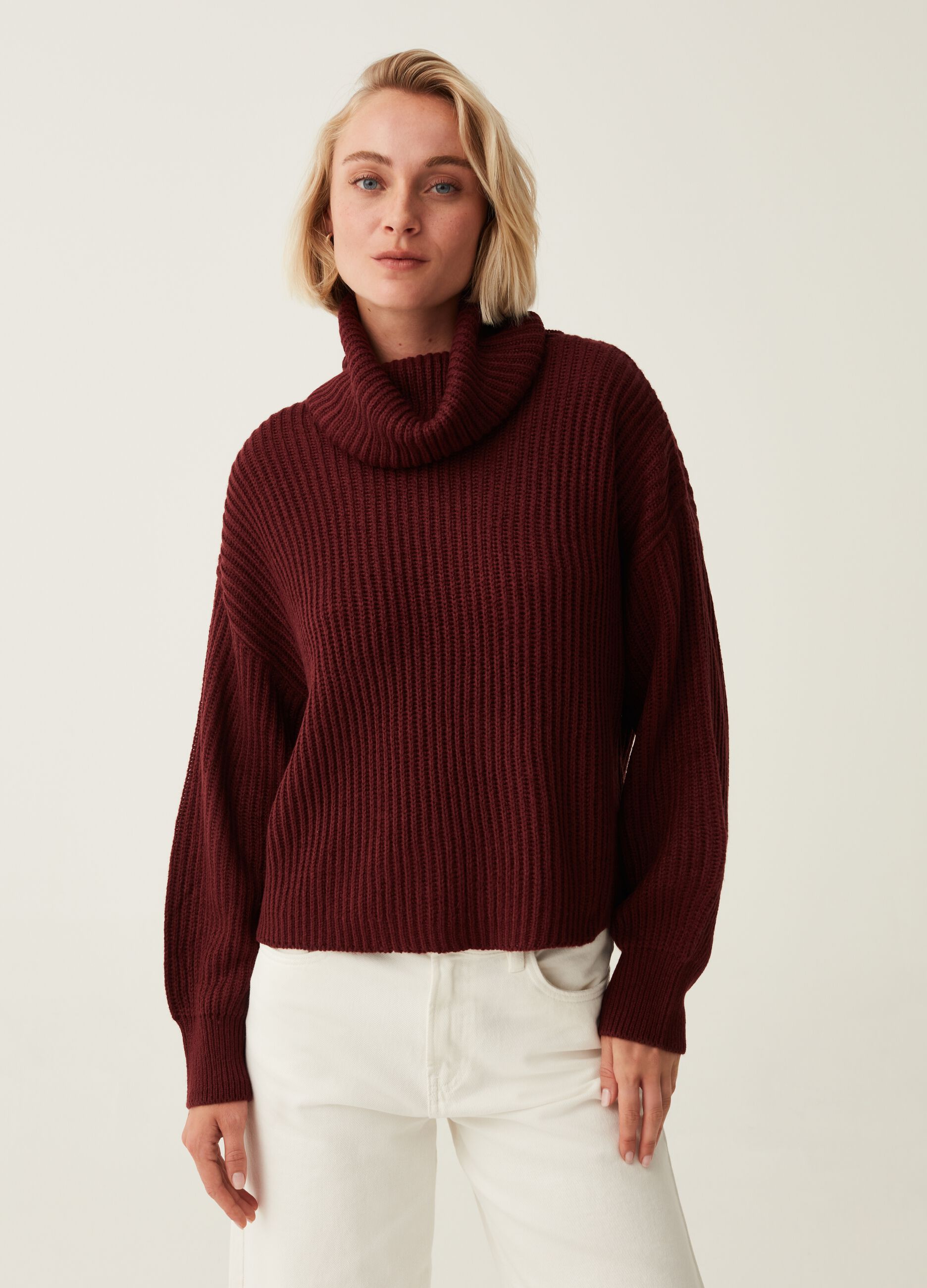 Maglioni collo alto larghi store