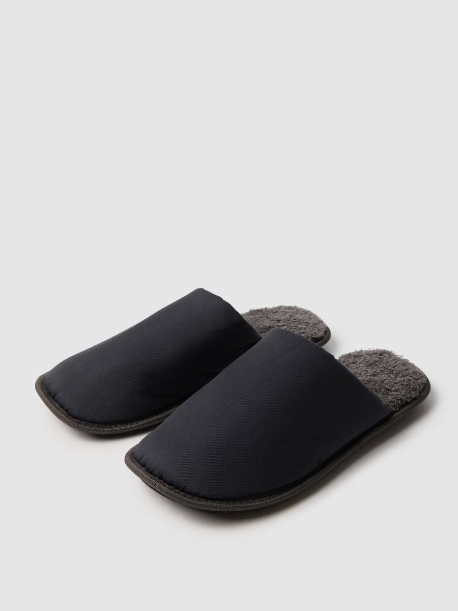 Pantofole grigie con imbottitura interna_1