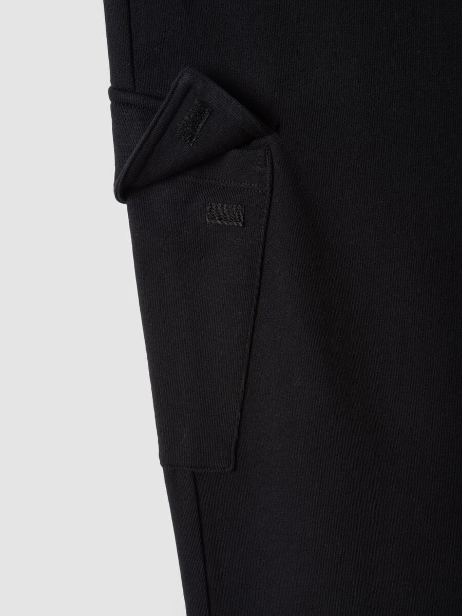 Black cotton culotte cargo trousers for girls_4