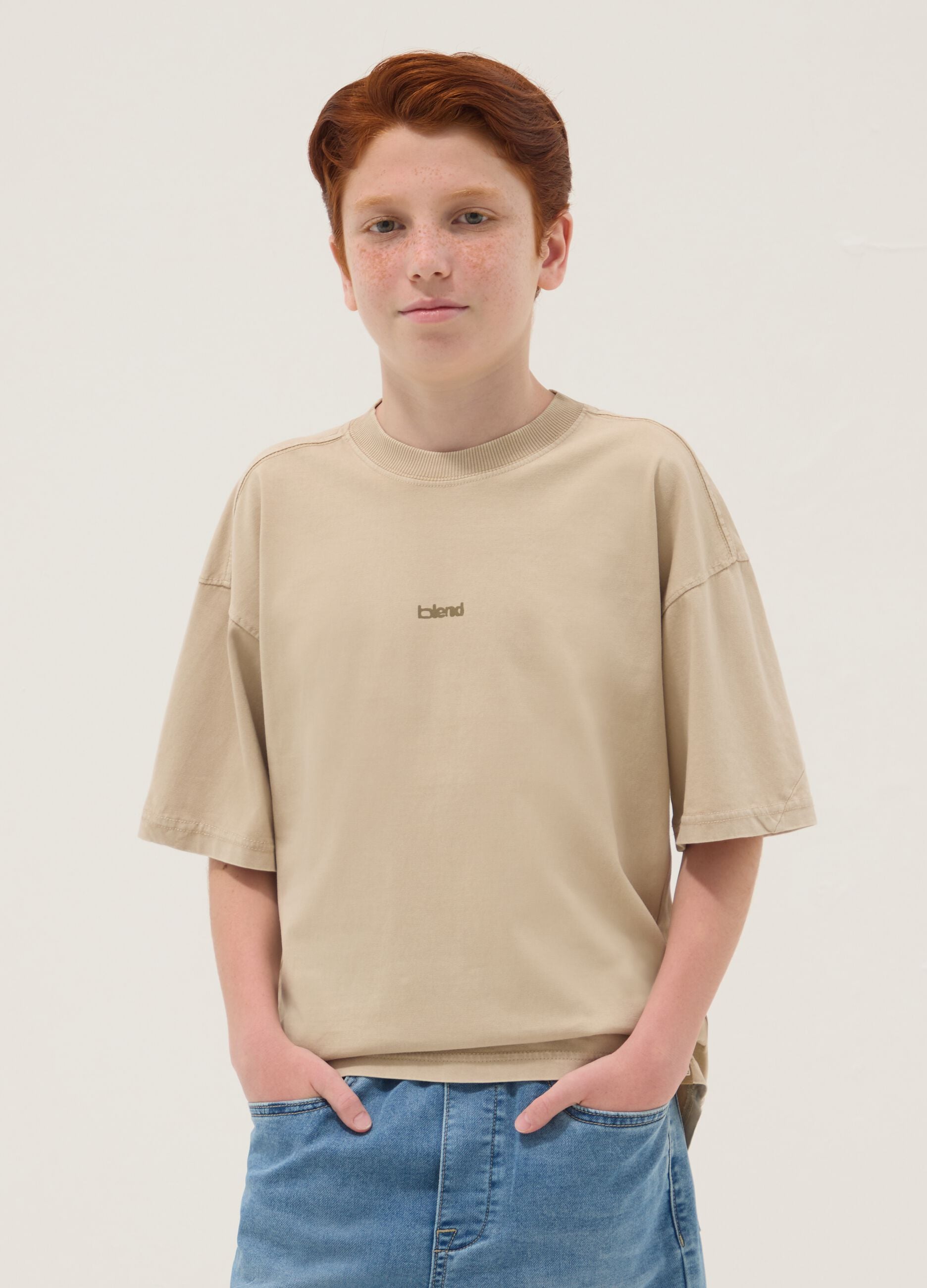 Beige pure cotton short-sleeve boys&rsquo; T-shirt, oversized fit