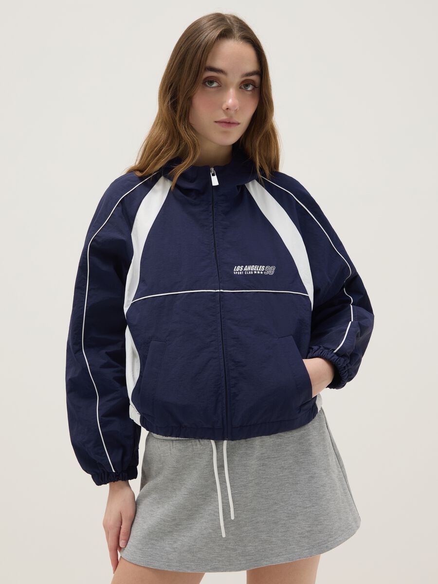 Lightweight multicolor jacket regular fit with zip and hood_1