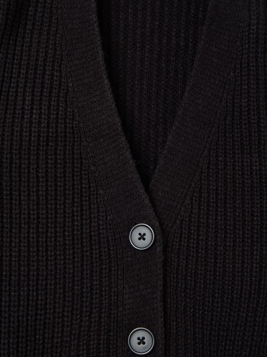 Ribbed oversized cardigan with V neck_5